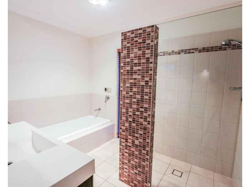 4 Seascape Close, Agnes Water QLD 4677