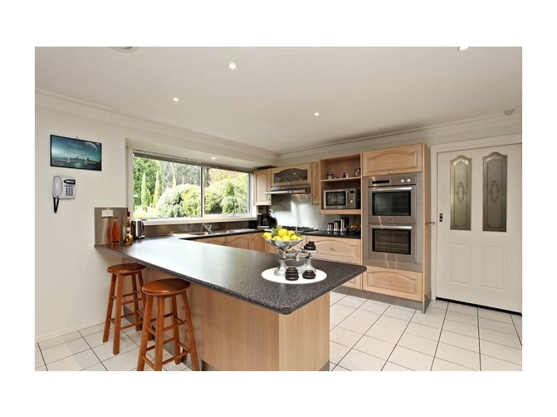 201 Edenvale Cresent, Kinglake West VIC 3757