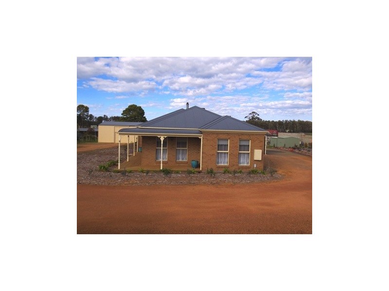 5 Elvin Drive, Kinglake VIC 3763