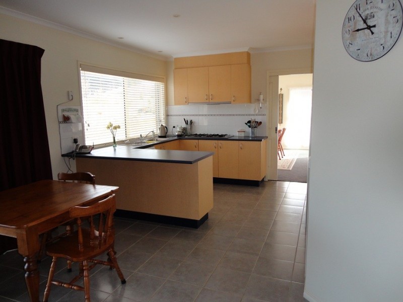 5 Elvin Drive, Kinglake VIC 3763