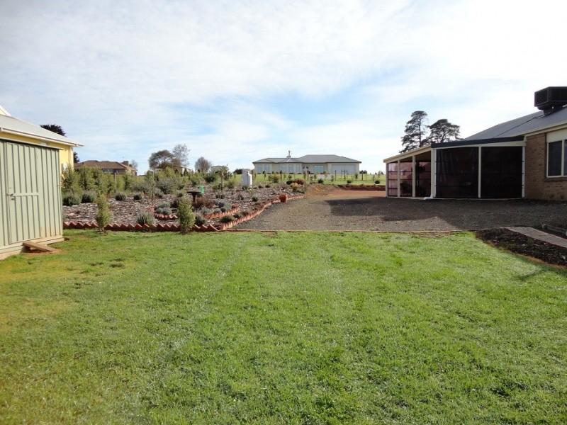 5 Elvin Drive, Kinglake VIC 3763