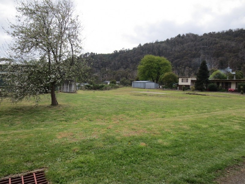 14 Riverside Cresent, Flowerdale VIC 3658