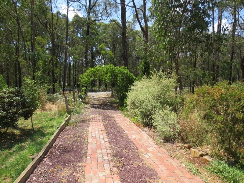 140 Edenvale cresent, Kinglake West VIC 3757