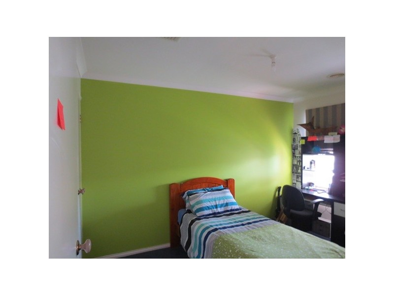 24 Oak Street, Whittlesea VIC 3757