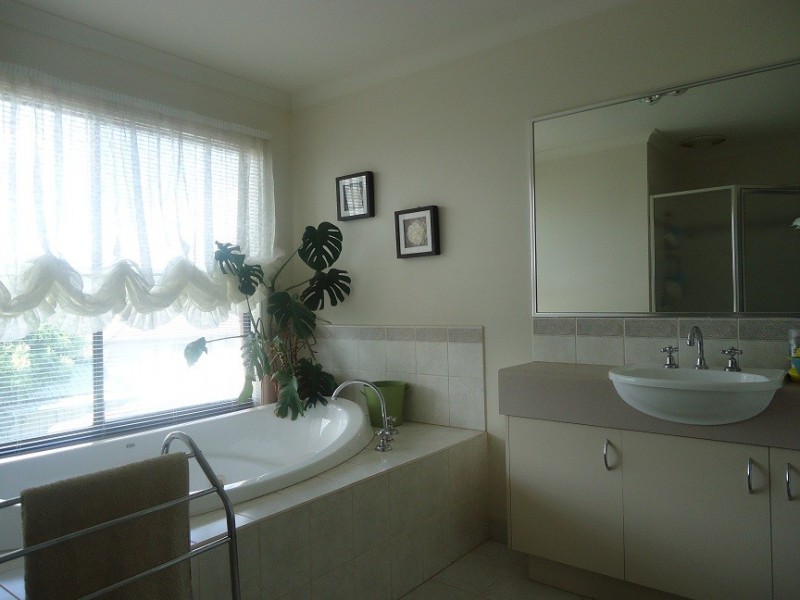 24 Oak Street, Whittlesea VIC 3757