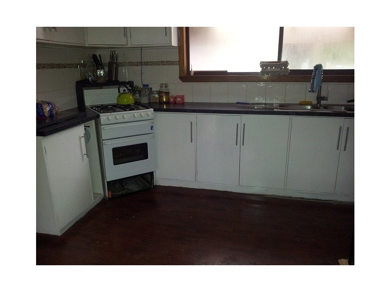 42 Riverside Crescent, Flowerdale VIC 3658