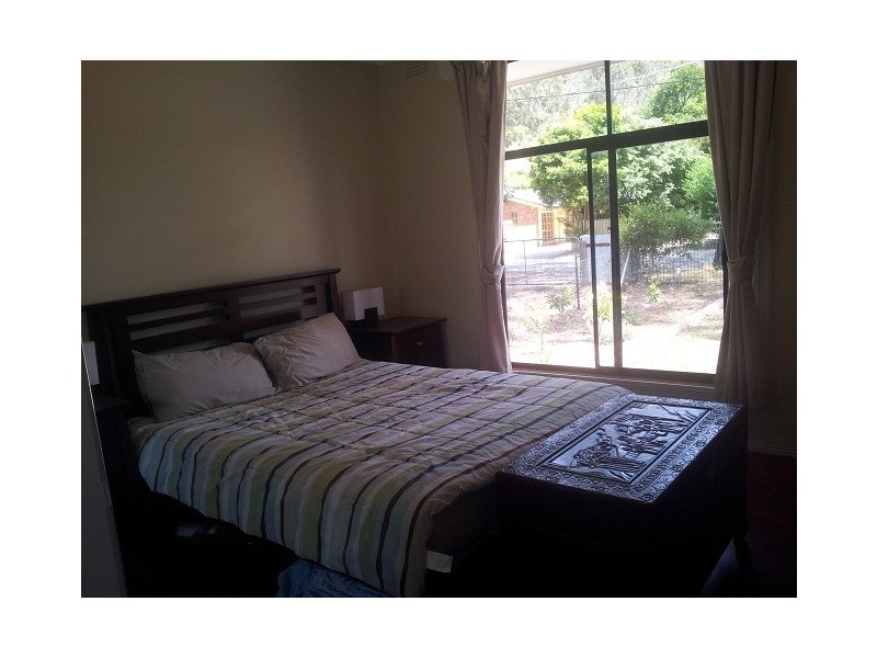 42 Riverside Crescent, Flowerdale VIC 3658