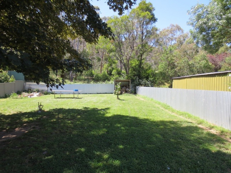 42 Riverside Crescent, Flowerdale VIC 3658