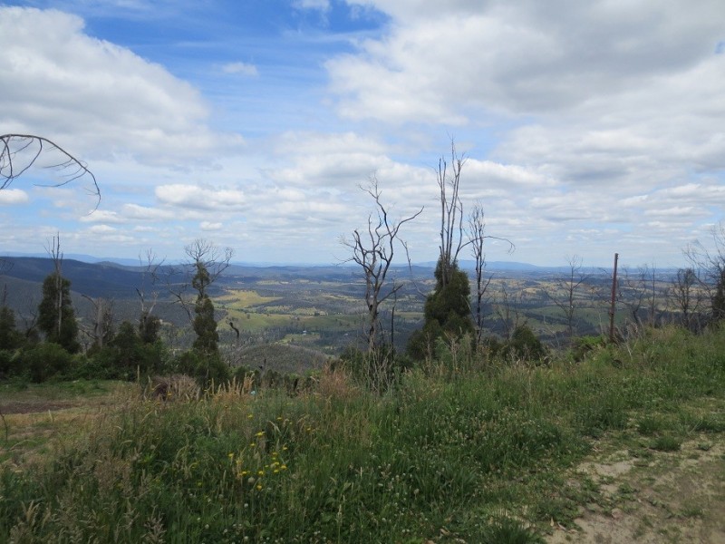 48 Pine Ridge Road, Kinglake West VIC 3757