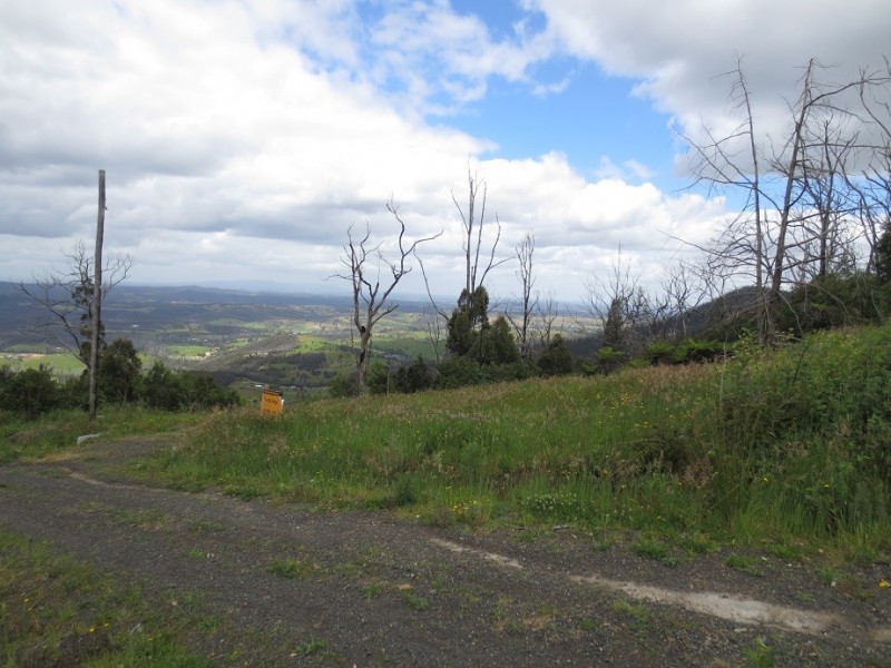 48 Pine Ridge Road, Kinglake West VIC 3757