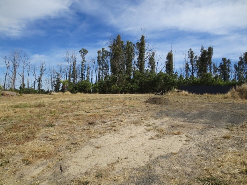 30 Pine ridge road, Kinglake West VIC 3757