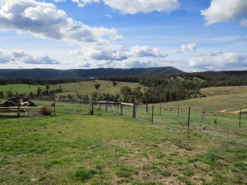 255 JACKSONS ROAD, St Andrews VIC 3761