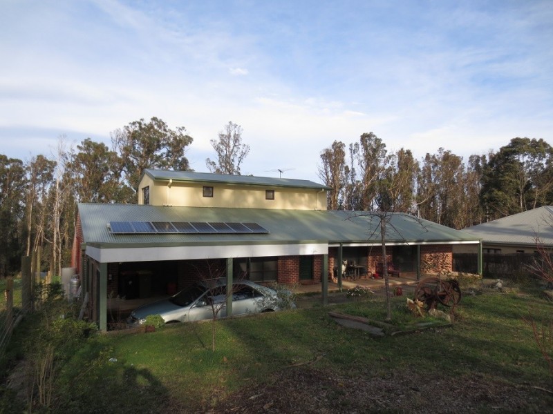 301 National park road, Kinglake West VIC 3757