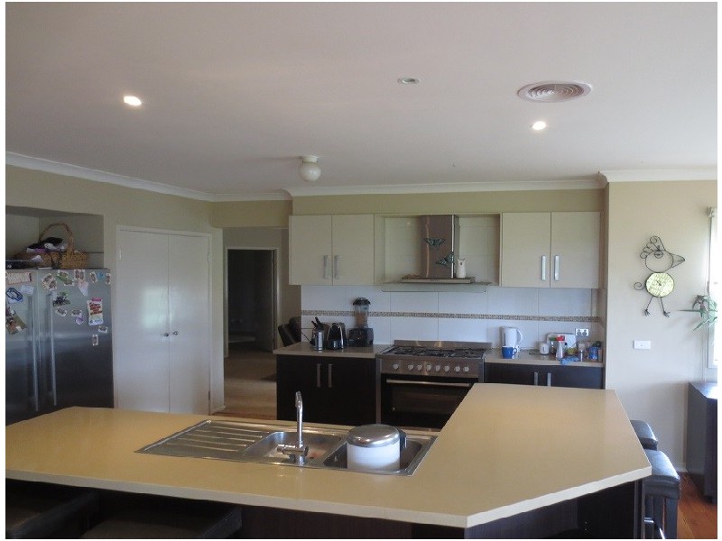 28 Ward street, Kinglake VIC 3763