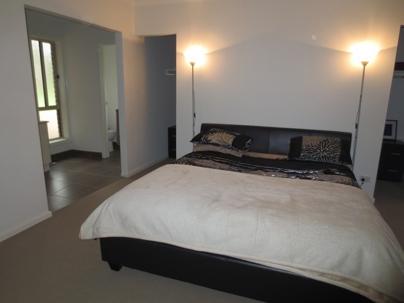 2 Mervyn street, Kinglake VIC 3763