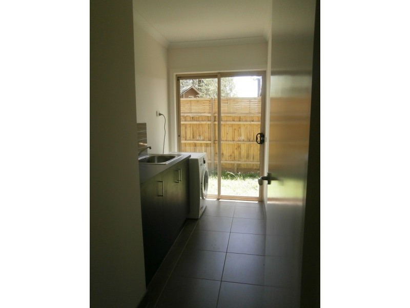 2 Mervyn street, Kinglake VIC 3763