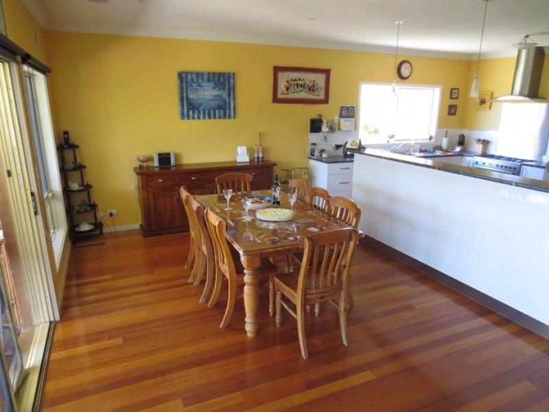 4 Grenfell Close, Hidden Valley VIC 3756