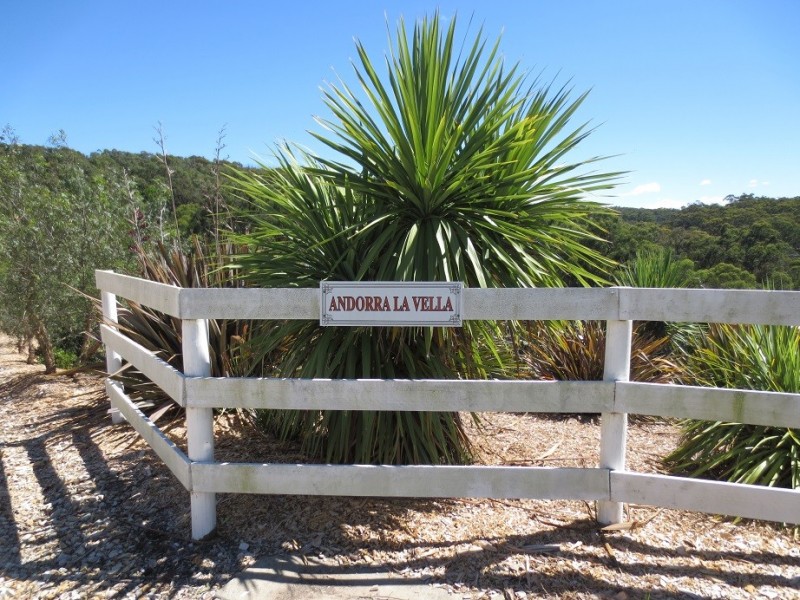 4 Grenfell Close, Hidden Valley VIC 3756