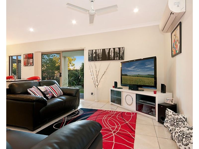 6 Riley Court, North Lakes QLD 4509