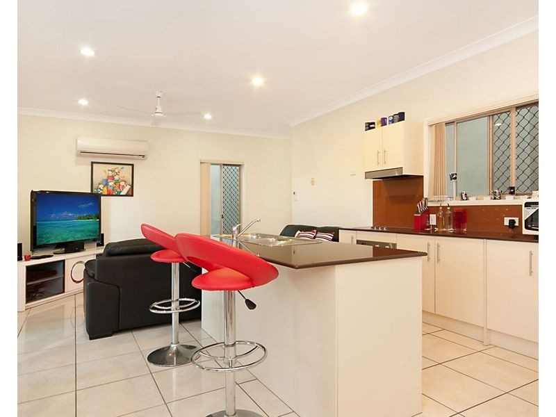 6 Riley Court, North Lakes QLD 4509