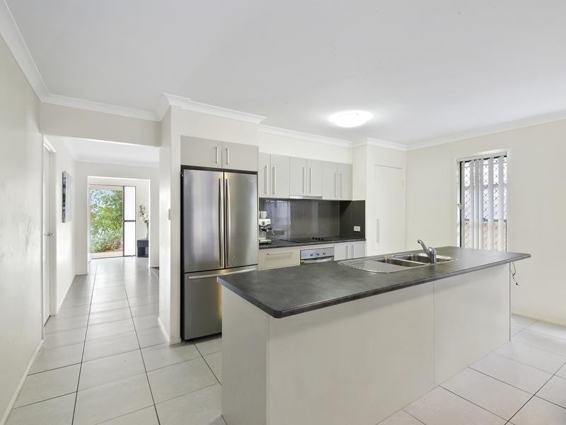 15 Magnetic Terrace, North Lakes QLD 4509