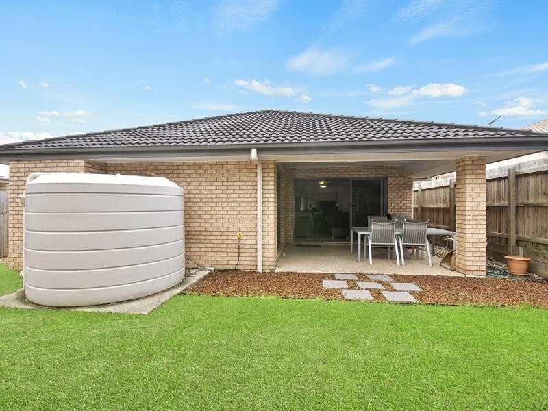 15 Magnetic Terrace, North Lakes QLD 4509