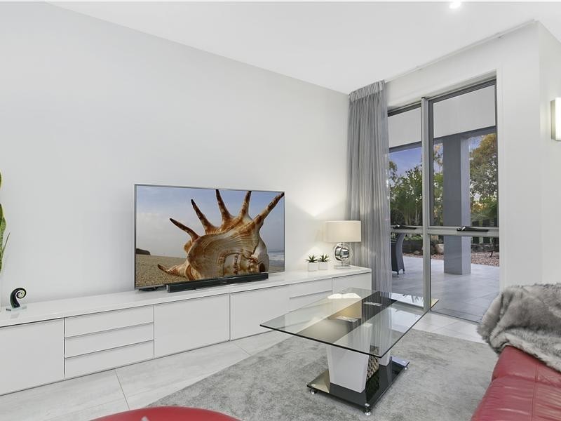 38 Nicklaus Parade, North Lakes QLD 4509