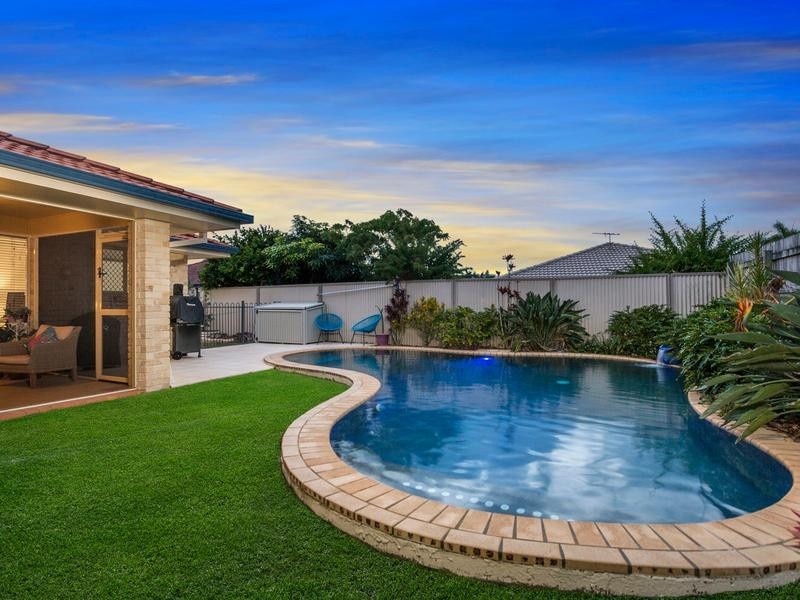 19 Vibrant Court, Dakabin QLD 4503