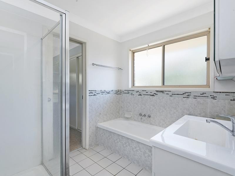 27 Ridgegarden Drive, Morayfield QLD 4506