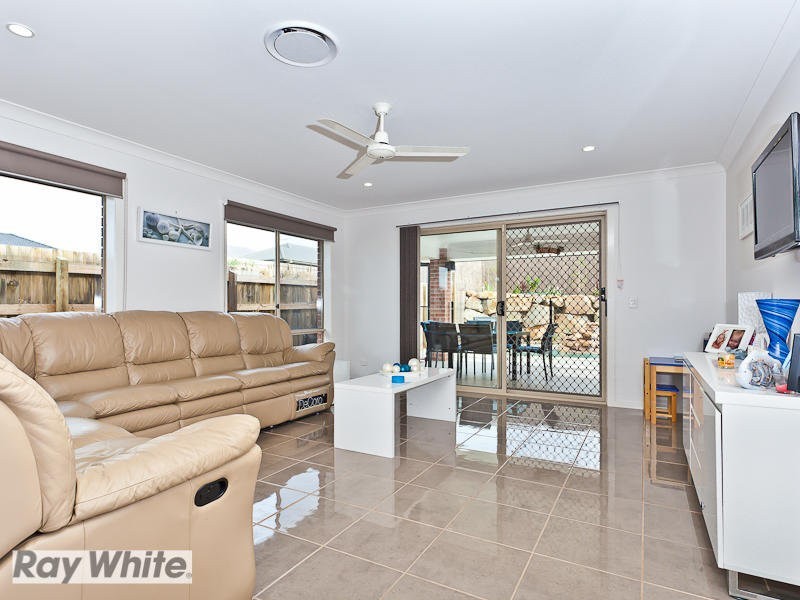 8 Dandelion Street, Griffin QLD 4503