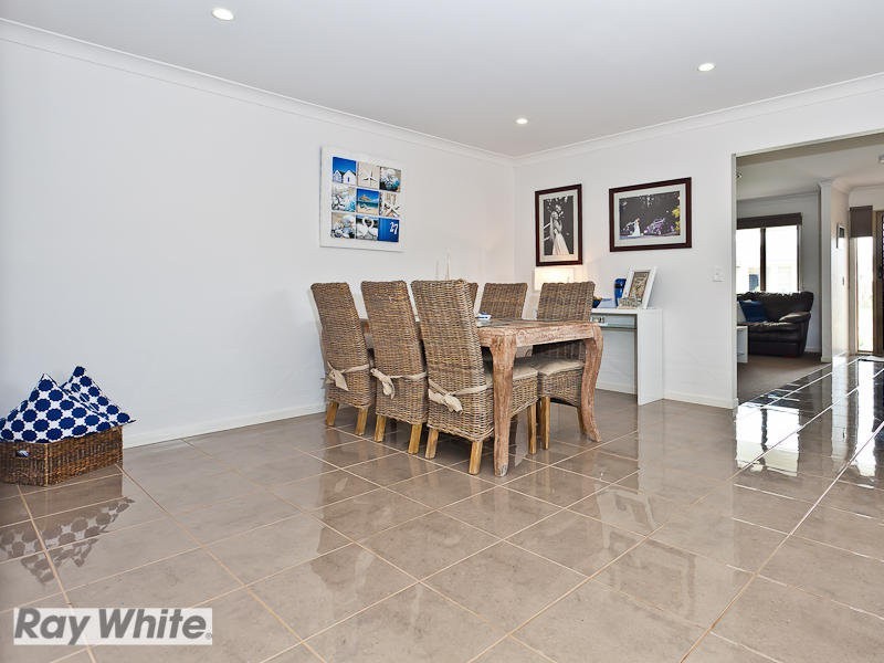 8 Dandelion Street, Griffin QLD 4503