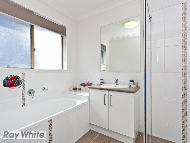 8 Dandelion Street, Griffin QLD 4503