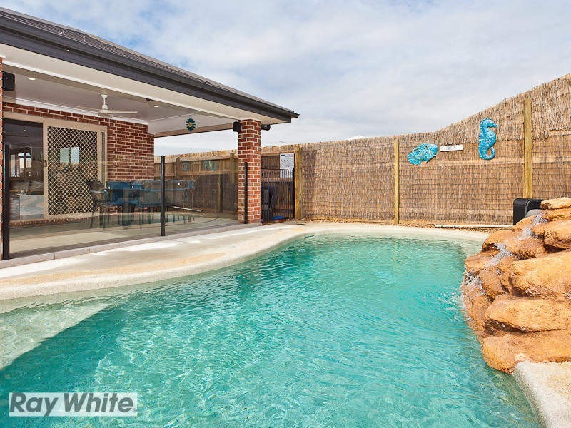 8 Dandelion Street, Griffin QLD 4503