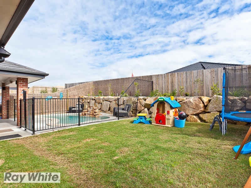 8 Dandelion Street, Griffin QLD 4503