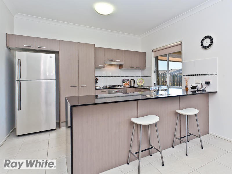 5 Freeman Street, North Lakes QLD 4509