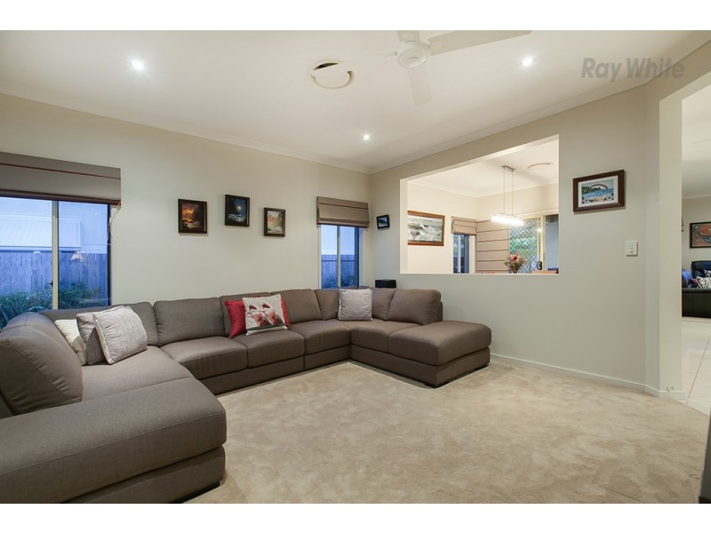 8 Burgan Place, North Lakes QLD 4509