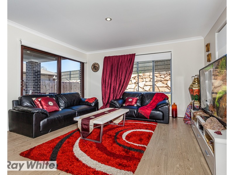 79 Mapleton Drive, North Lakes QLD 4509