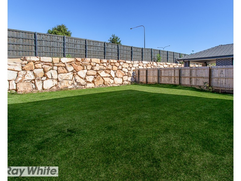 79 Mapleton Drive, North Lakes QLD 4509