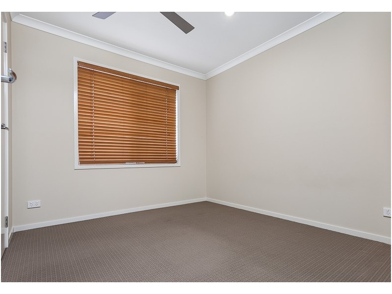 8 Wallarah Parade, North Lakes QLD 4509