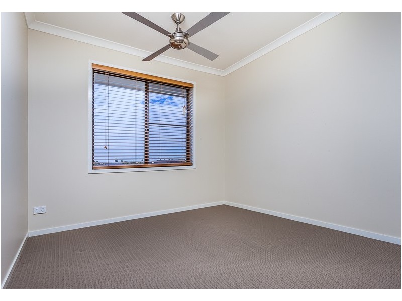 8 Wallarah Parade, North Lakes QLD 4509