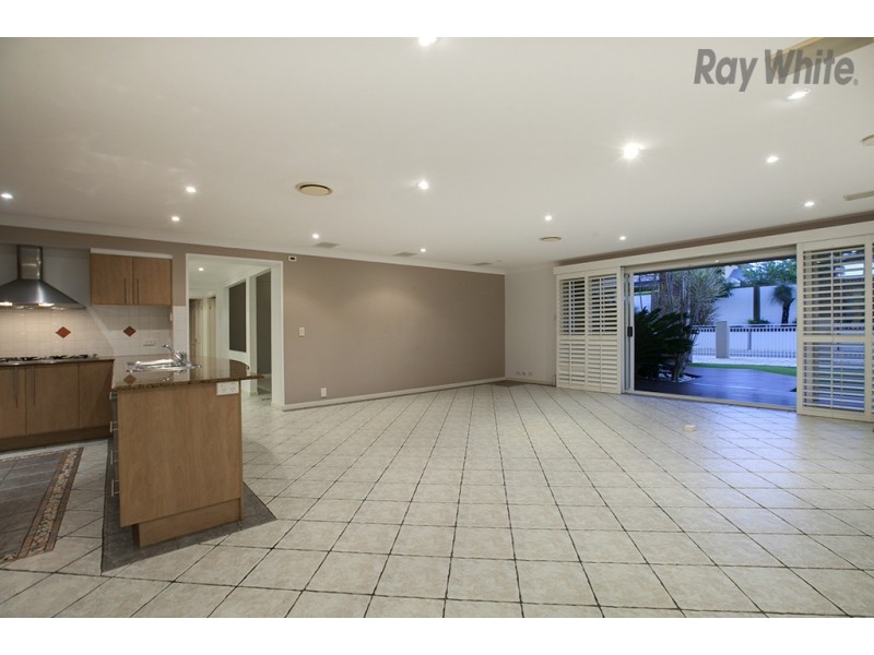 36 Lochside Drive, North Lakes QLD 4509