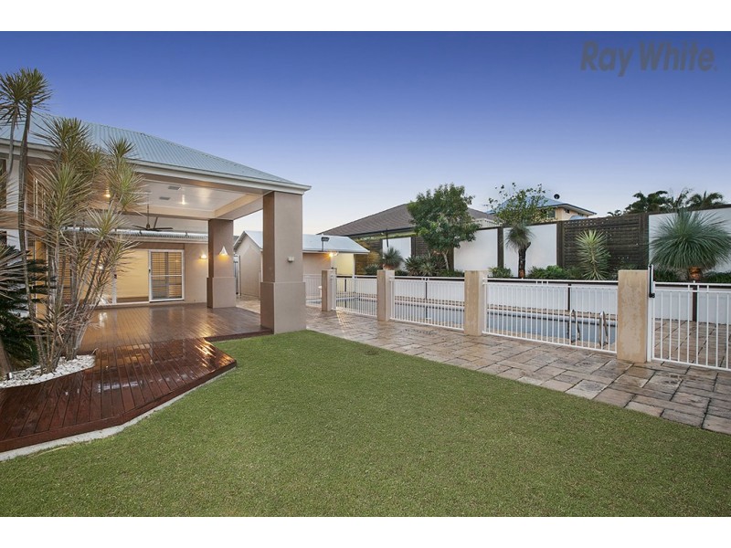 36 Lochside Drive, North Lakes QLD 4509