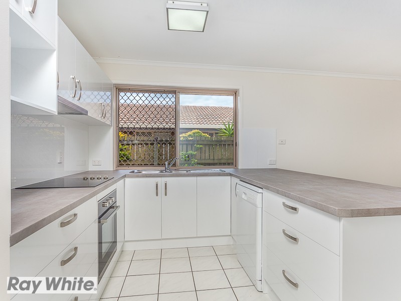 6 Linthaven Drive, Rothwell QLD 4022