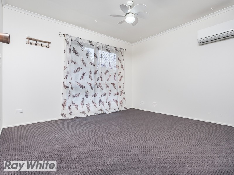 6 Linthaven Drive, Rothwell QLD 4022