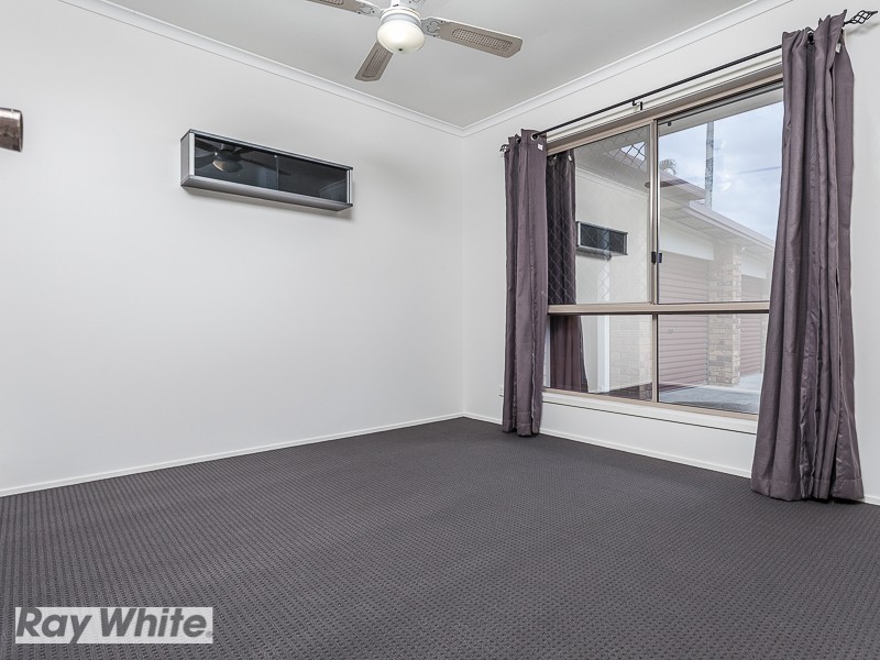 6 Linthaven Drive, Rothwell QLD 4022
