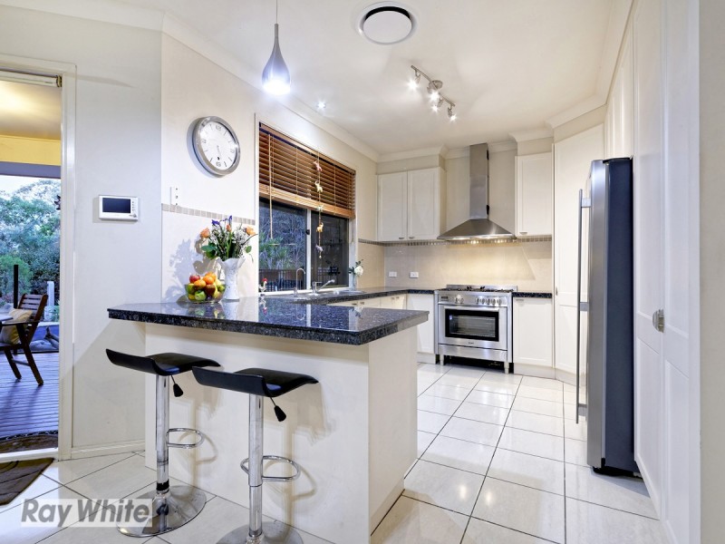 38 Sandpiper Avenue, North Lakes QLD 4509