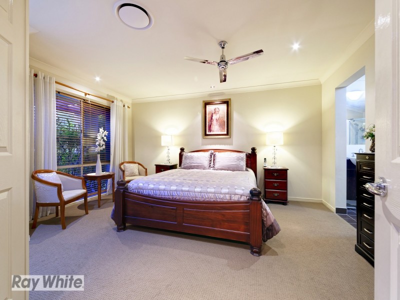 38 Sandpiper Avenue, North Lakes QLD 4509