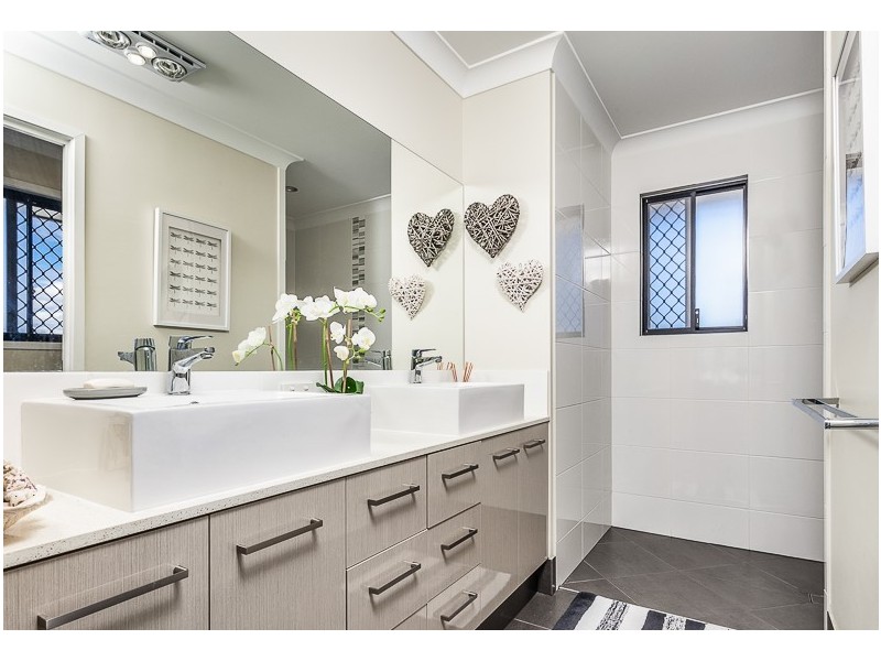 24 Mariana Court, Mango Hill QLD 4509