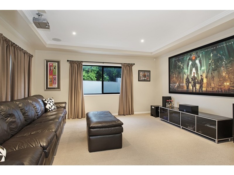 1 Wombat Place, North Lakes QLD 4509