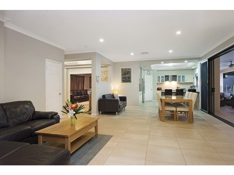 1 Wombat Place, North Lakes QLD 4509